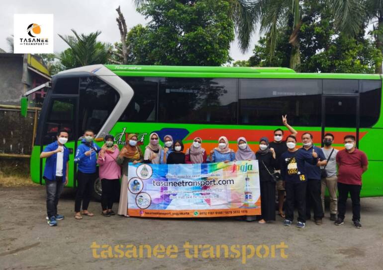 Sewa mobil yogyakarta wisata ke prambanan Tasanee Transport